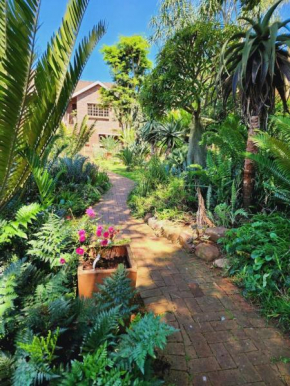 Gorgeous Garden Villa 2